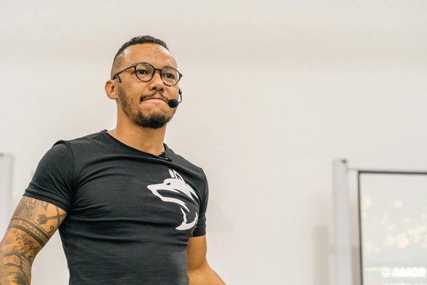 Warum ist Outsourcing von Dienstleistungen sinnvoll für Unternehmen?